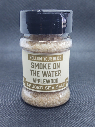 Sel de mer infusé au bois de pommier Smoke on the Water 1 oz